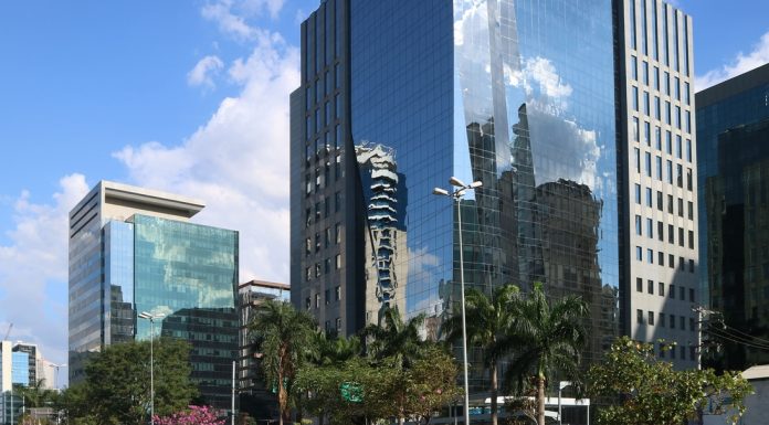 VERT reúne oito certificações ANBIMA no mercado de capitais