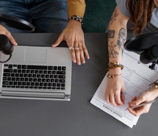 Jornalistas buscam independência com portais próprios