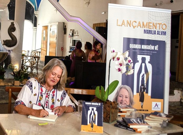 Nova obra reúne relatos reais do cotidiano da saúde pública Nova obra reúne relatos reais do cotidiano da saúde pública