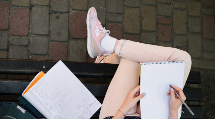 MEC convoca candidatos na lista de espera do FIES e define prazos de validação MEC convoca candidatos na lista de espera do FIES e define prazos de validação