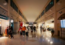 Vó Alzira realiza ação no Shopping Cidade São Paulo Vó Alzira realiza ação no Shopping Cidade São Paulo