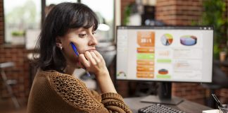 Fraudes on-line redobram atenção de consumidores nas compras Fraudes on-line redobram atenção de consumidores nas compras