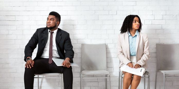 Confiança em queda expõe desigualdade de gênero