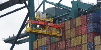 Número de empresas importadoras cresce no Brasil Número de empresas importadoras cresce no Brasil