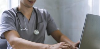 CFM define regras para IA e garante autonomia do médico