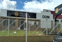 Homem é detido após transmissão ao vivo e ofensas dentro da Delegacia da Mulher de Botucatu