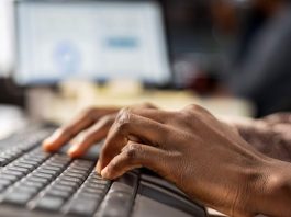 Investimento em IA no backoffice ainda é baixo, aponta Qive