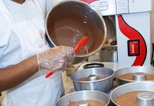 Bolo vulcão da Fábrica de Bolo Vó Alzira volta na Páscoa Bolo vulcão da Fábrica de Bolo Vó Alzira volta na Páscoa