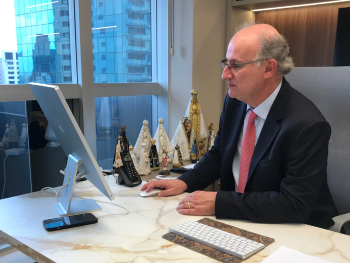 Esforço físico pode romper aneurisma, afirma neurocirurgião Esforço físico pode romper aneurisma, afirma neurocirurgião