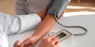 Cuidar da mente também ajuda a controlar a pressão alta