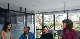 Empresas adotam flexibilidade como estratégia, diz estudo