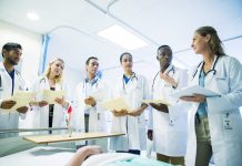 Médicos residentes reivindicam aumento da bolsa Médicos residentes reivindicam aumento da bolsa