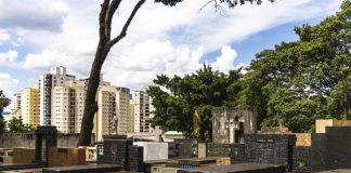 Consolare abre chamamento para recadastramento de jazigos