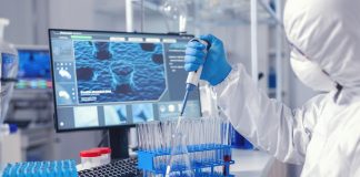 Escovas técnicas integram rotinas de higiene em farmácias
