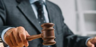 País tem apenas 2,5 mil leiloeiros e setor enfrenta escassez