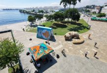 Intervenção com esculturas gigantes transforma a Praça Mauá