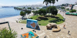 Intervenção com esculturas gigantes transforma a Praça Mauá