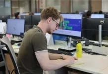 Estágio da Bracell oferece R$ 2,2 mil e inclui estudantes de Botucatu e região; confira cidades com transporte