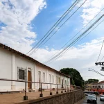 Mulher é presa com crack após operação contra tráfico no “escadão da Vital Brasil” em Botucatu