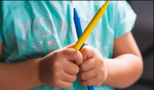 escola-menino-150526