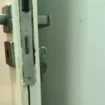 Homem invade casa de ex, expulsa convidados e agride mulher durante confraternização em Botucatu
