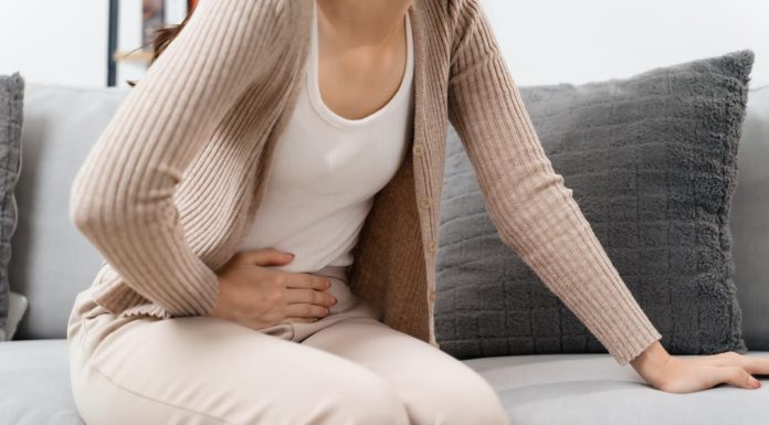 Sintomas ignorados atrasam diagnóstico da endometriose