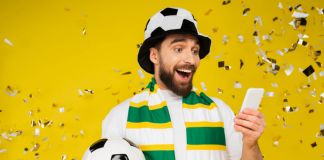 Cartão de TODOS facilita troca de figurinhas da Copa via app