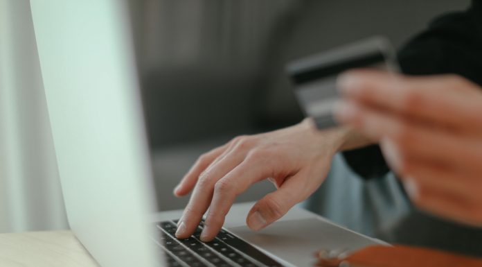 Empréstimo online exige atenção para evitar golpes Empréstimo online exige atenção para evitar golpes