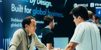 Executivo brasileiro expande pagamentos com stablecoins