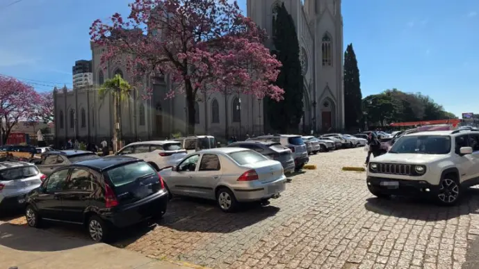 catedral-estacionamento-230626