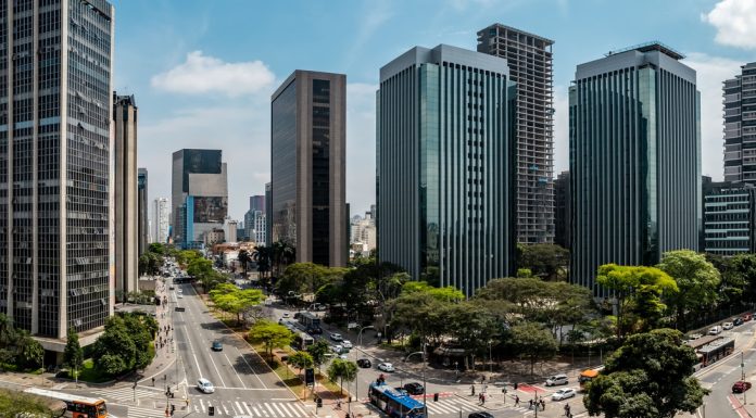 Consignado público e estruturas de securitização no Brasil