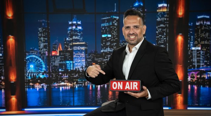 Jornalista comandará talkshow para brasileiros em TV nos EUA