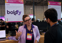 Marketing B2B coloca colaboradores como porta-vozes de marca