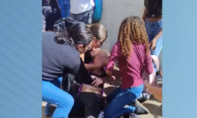 Adolescente de 15 anos desmaia após agressão na saída de escola em Botucatu
