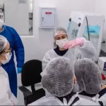 Botucatu ganha laboratório que testa medicamentos em células humanas e projeta 50 empregos na cidade
