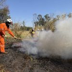 Botucatu receberá equipamentos para reforçar combate às queimadas; veja riscos, multas e reforço da Defesa Civil