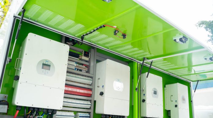 Economia impulsiona armazenamento de energia em baterias