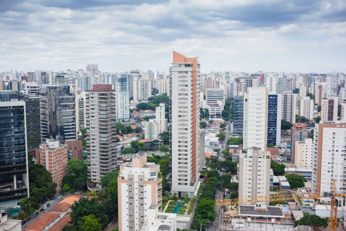 Famílias antecipam o futuro e repensam a compra de imóveis Famílias antecipam o futuro e repensam a compra de imóveis