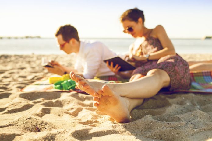 Calor e umidade aumentam o risco de micoses pós-praia Calor e umidade aumentam o risco de micoses pós-praia