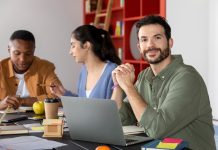 Benefício educacional ganha espaço nas empresas Benefício educacional ganha espaço nas empresas