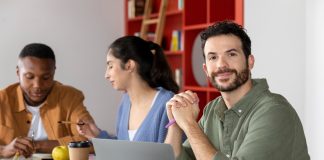 Benefício educacional ganha espaço nas empresas Benefício educacional ganha espaço nas empresas