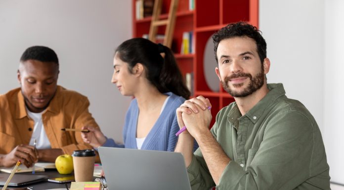 Benefício educacional ganha espaço nas empresas