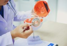 Retinopatia diabética pode comprometer a visão Retinopatia diabética pode comprometer a visão