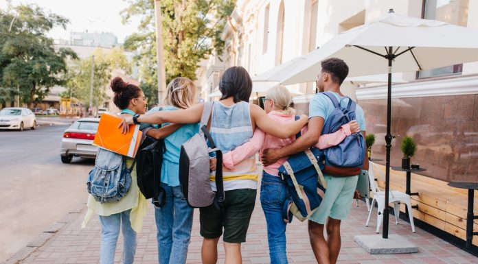 Recesso escolar: educadora sugere dicas práticas em família
