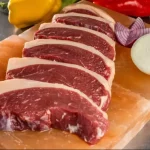 Homem esconde picanha na blusa, tenta fugir e é preso em Botucatu