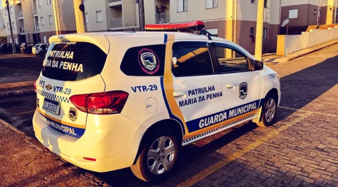 Patrulha Maria da Penha encontra homem procurado durante patrulhamento em Botucatu
