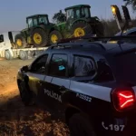 Polícia Civil de Botucatu encontra três tratores furtados escondidos em plantação de eucalipto