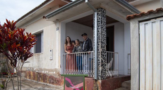 Moradores transformam cidade mineira com arte contemporânea