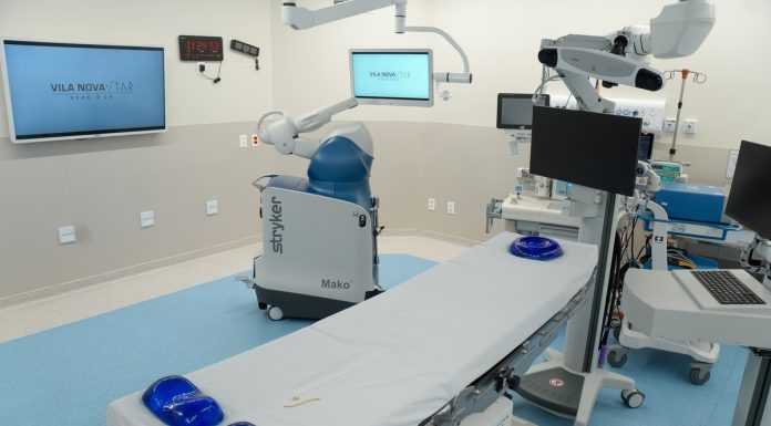 Vila Nova Star avança com robótica em cirurgias ortopédicas