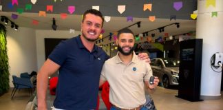 C4 Parceiros celebra premiação de parceiro pela Stellantis C4 Parceiros celebra premiação de parceiro pela Stellantis